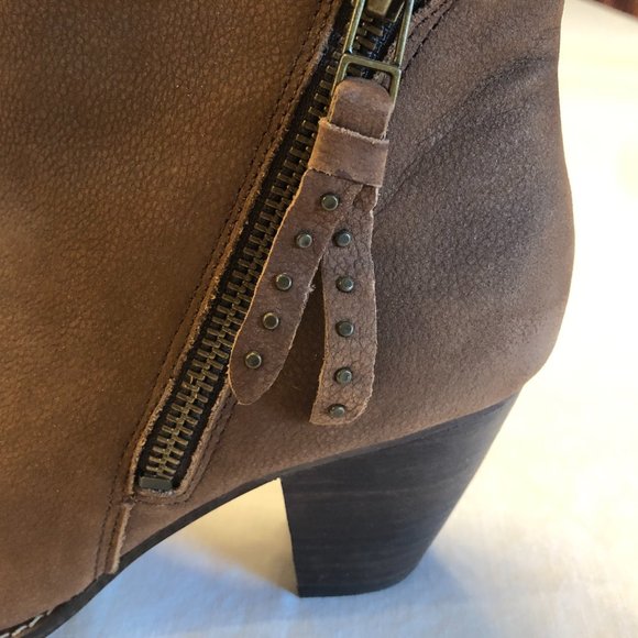 Steve Madden Whysper Leather Booties Ankle Boots Size 8 - Picture 9 of 10